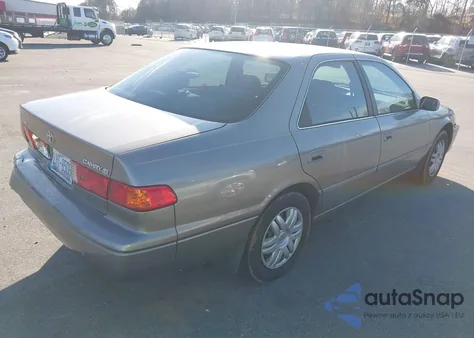 2000 Toyota Camry Le из США, поврежденный, VIN 4T1BG28K2YU671899